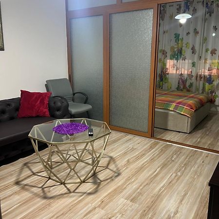 Ergi'S Studio Apartment Tirana Zewnętrze zdjęcie