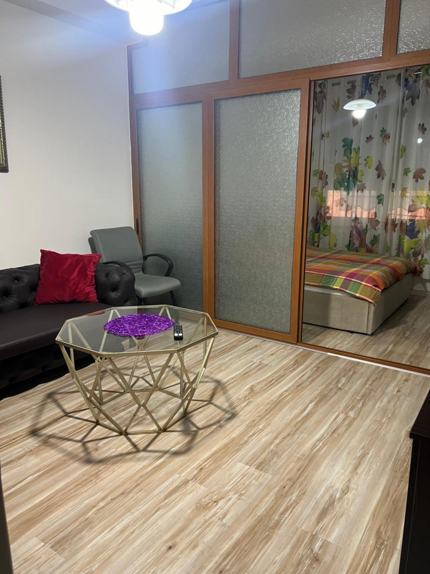 Ergi'S Studio Apartment Tirana Zewnętrze zdjęcie