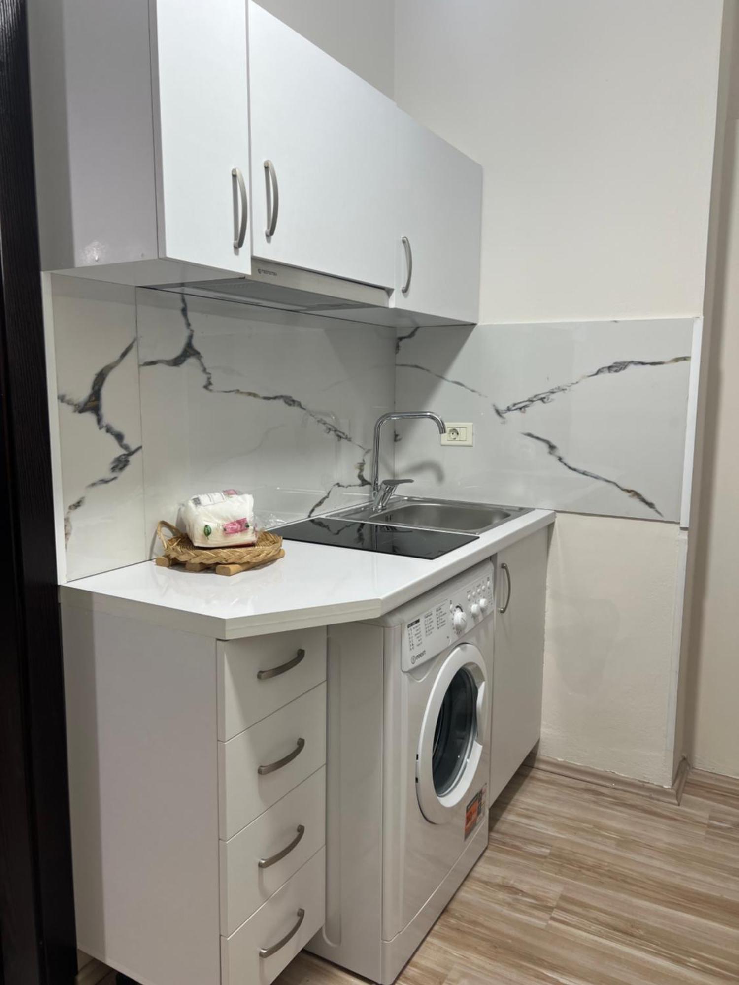 Ergi'S Studio Apartment Tirana Zewnętrze zdjęcie